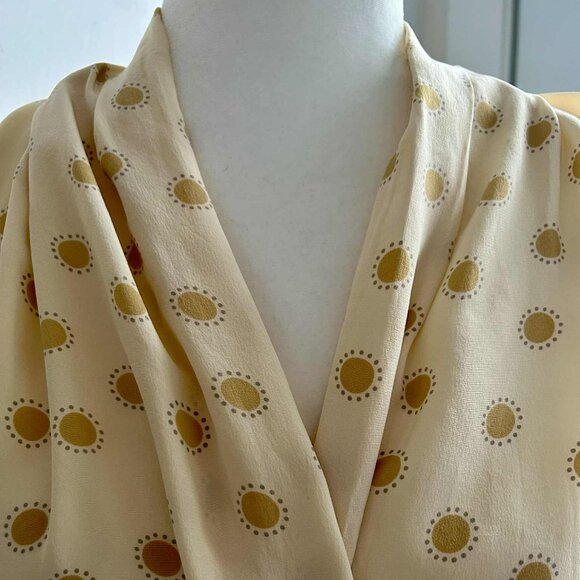 Alfred Sung Vintage Butter Pure Silk Wrap Blouse with Sunburst Dots – US 12 - Picture 9 of 12